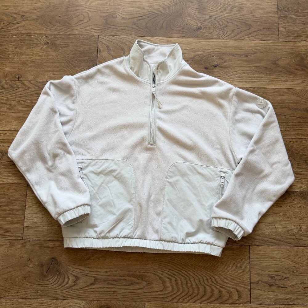 Vuori Women's Aspen Salt Color Half Zip Pullover Size: XS - Picture 3 of 14